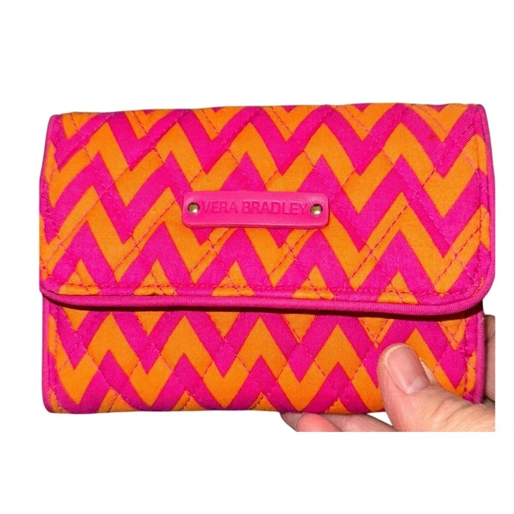 Vera Bradley Wallet Pink Orange‎ Chevron Quilted Trifold Clutch Purse